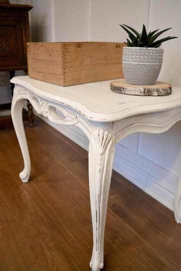 Superb small white side table shabby chic