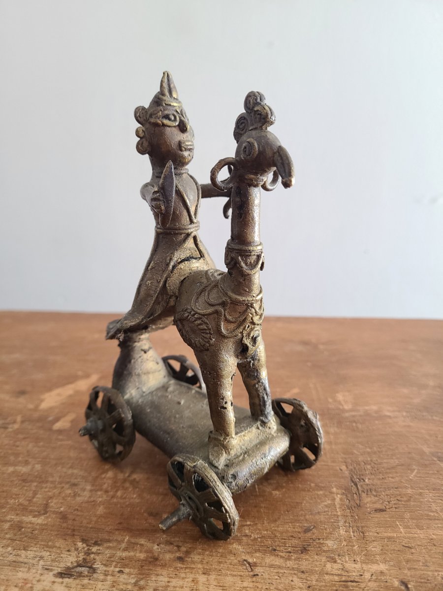 Ensemble de 2 figurines de musiciens en laiton vintage dont un sur 4 roues et autre jouant du tambour2