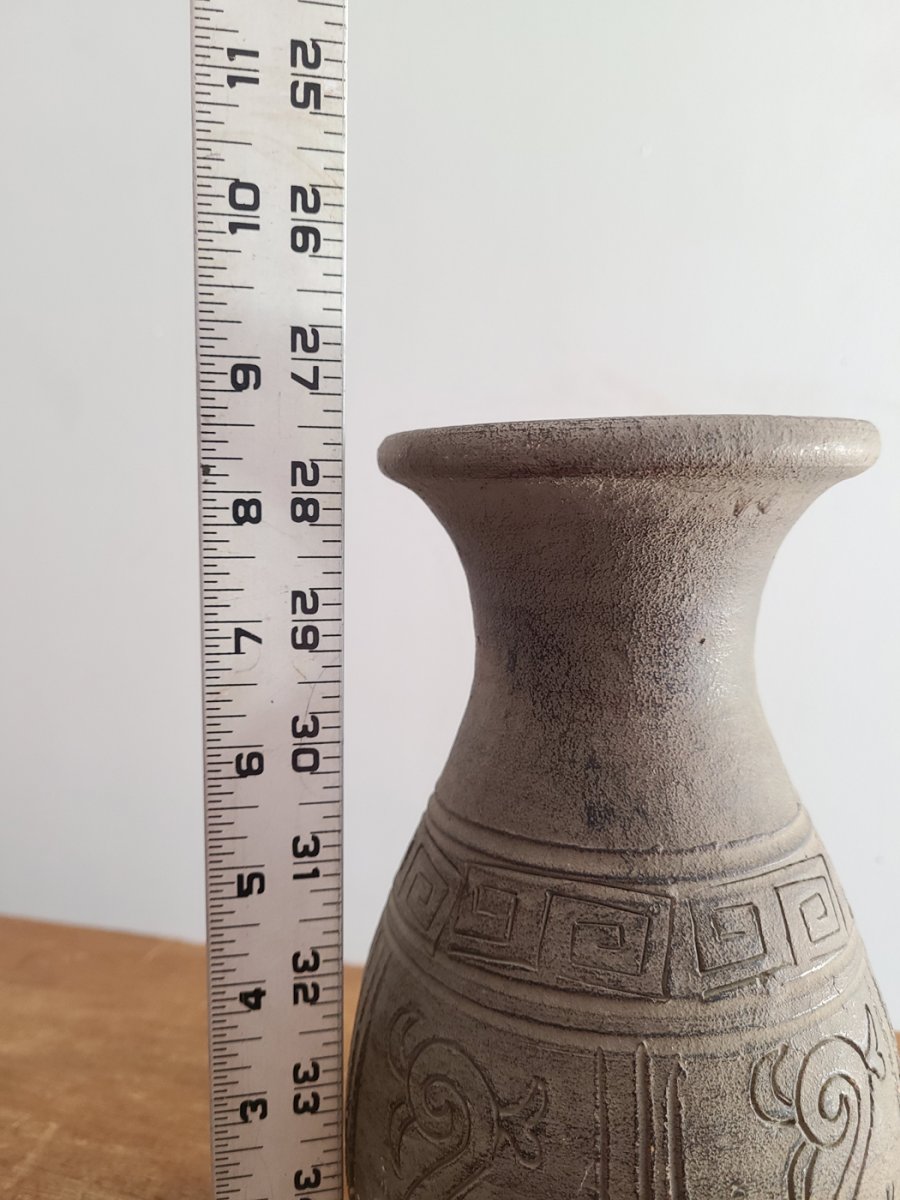 Superbe vase Terracotta gris motifs fait main3