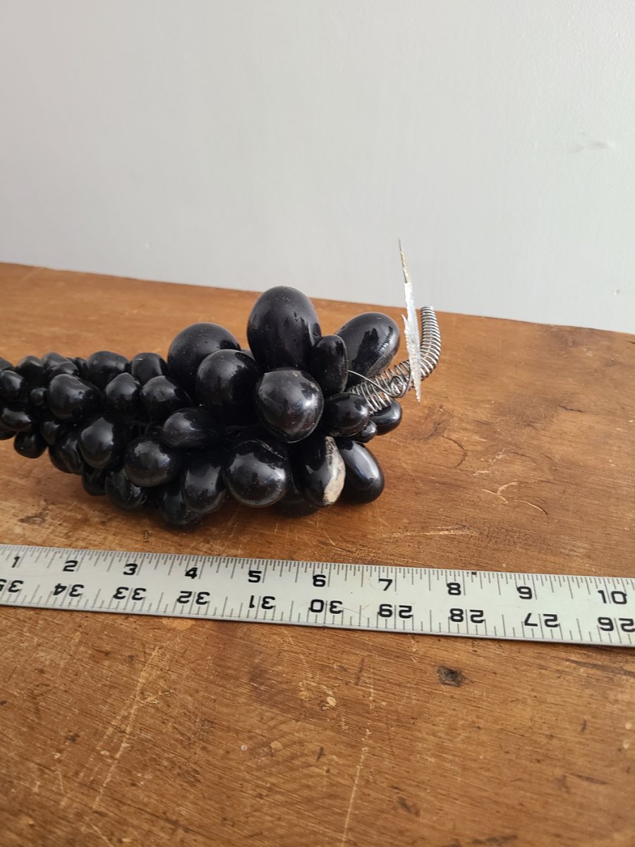 Grappe de raisin vintage en marbre noir et feuille en argent3