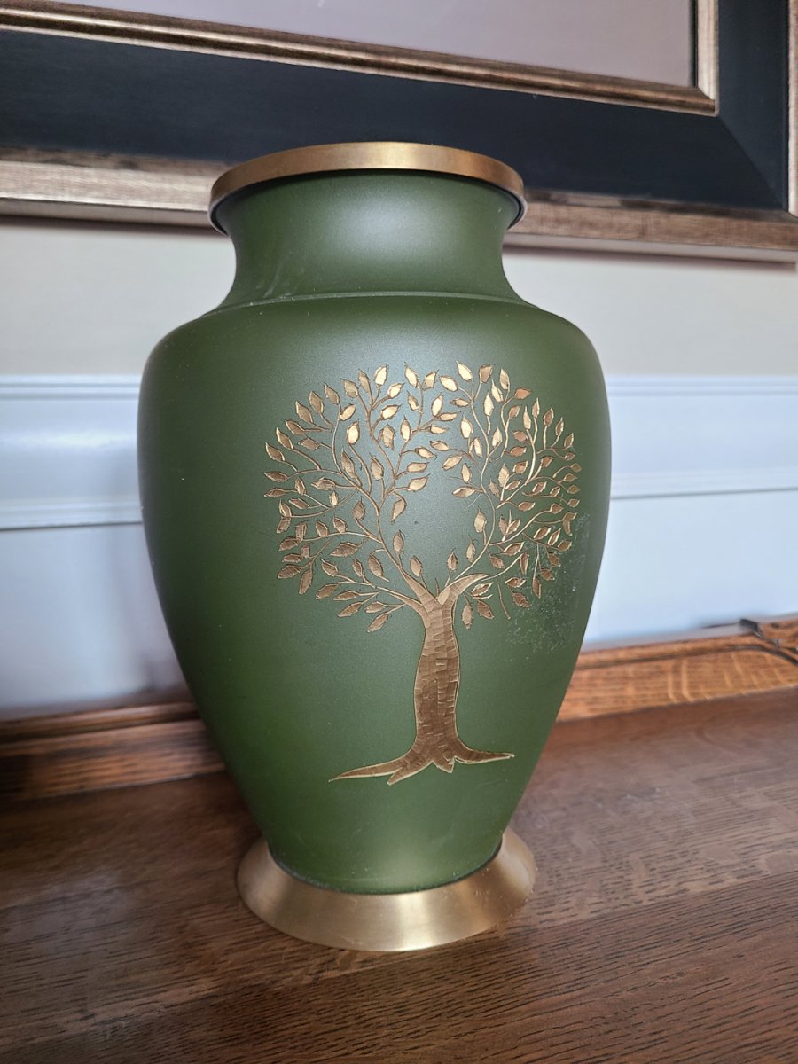 Urne funéraire vintage verte et or représentant un arbre en feuille belle condition