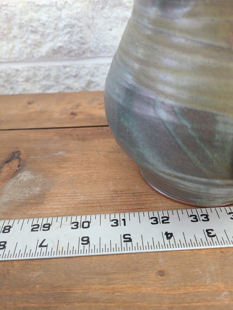 Superbe vase vert forêt comprenant signature clé de sol9