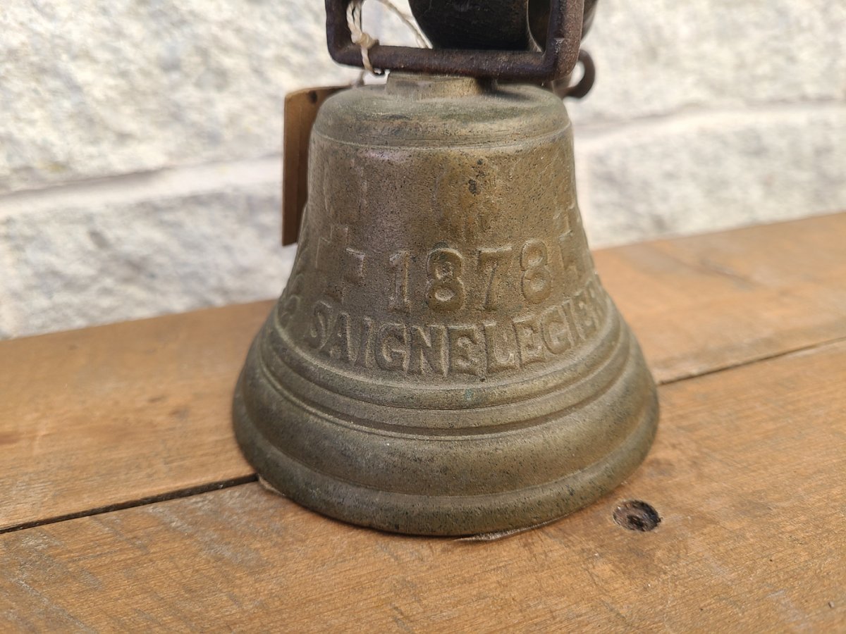 Superbe cloche antique de 1878 Saignelegier chiantel fondeur avec poignée en cuir3