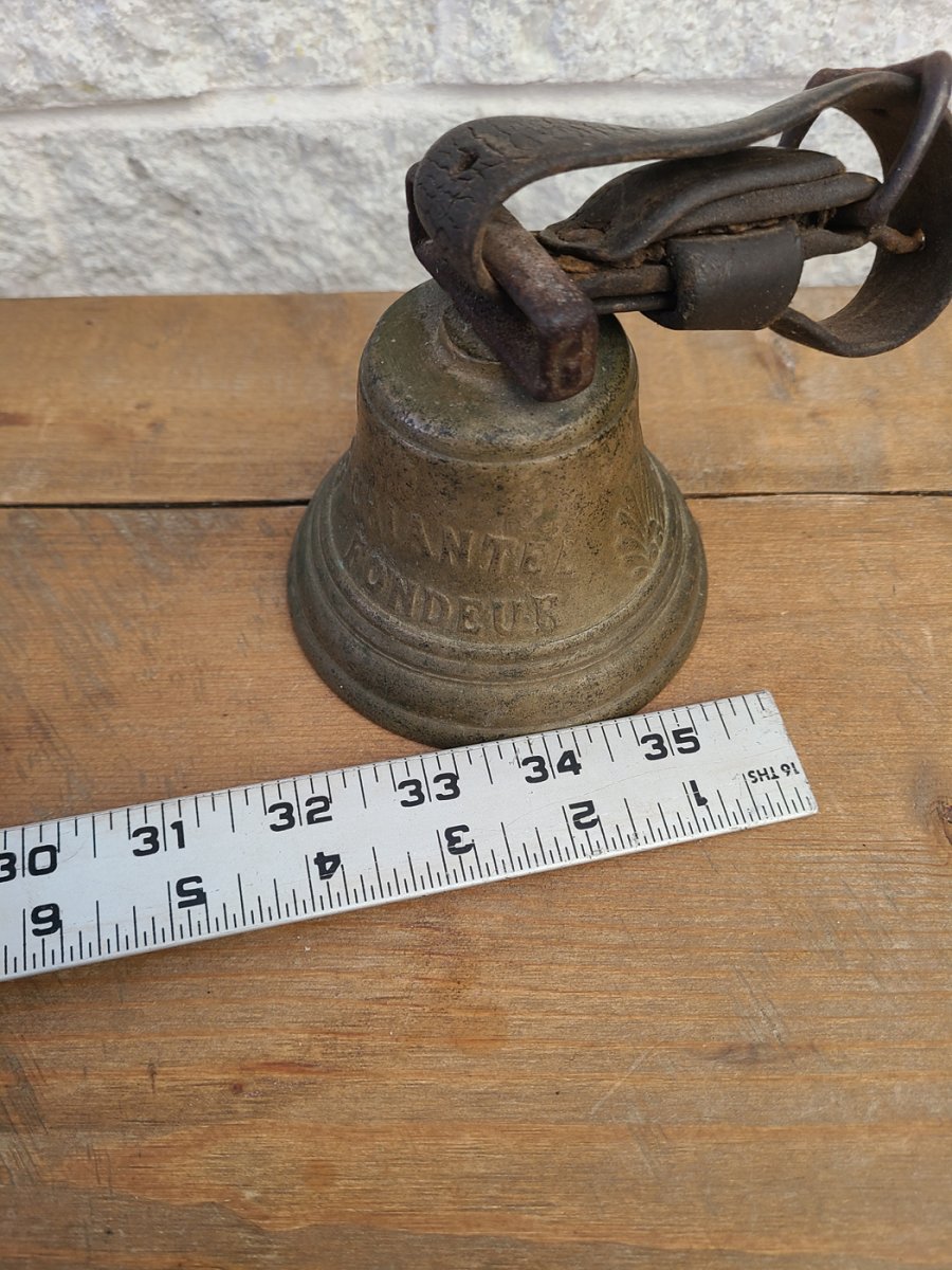 Superbe cloche antique de 1878 Saignelegier chiantel fondeur avec poignée en cuir6