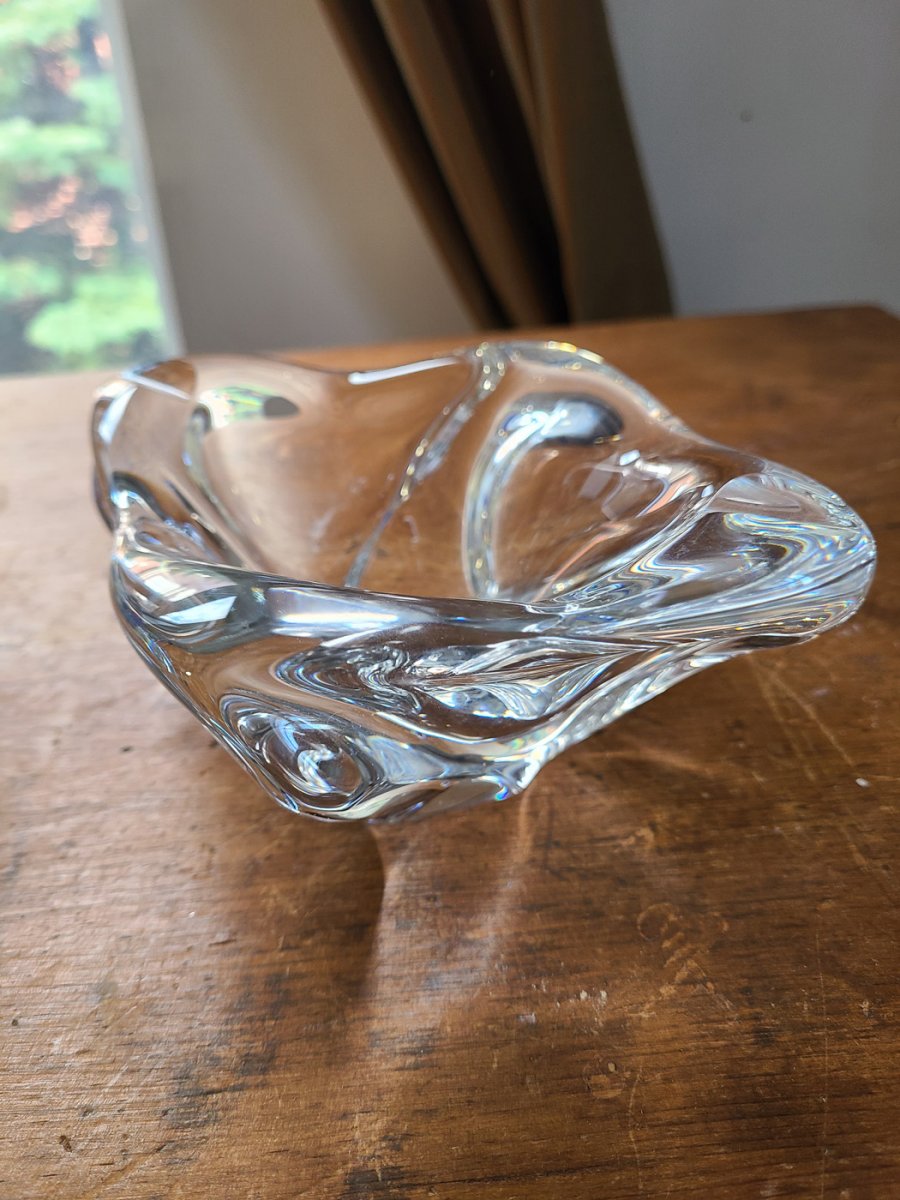 Petit pot en verre épais transparent