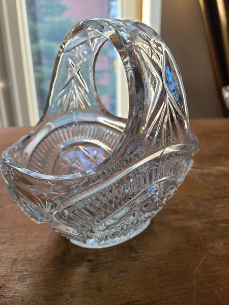 Panier en cristal texturé transparent