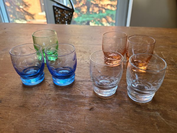 lot de 7 verres en 4 couleurs (bleu