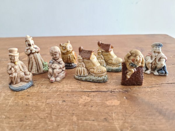 Ensemble de 8 figurines Wade Whimsie miniature