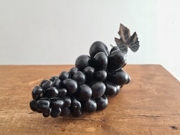 Grappe de raisin vintage en marbre noir et feuille en argent