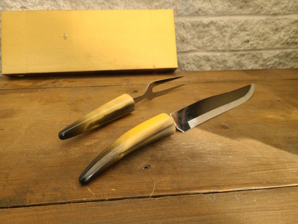 Ensemble de couteau et fourchette stainless steel Pierre Alain en corne