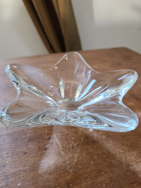 Petit pot à bonbon en verre lourd transparent