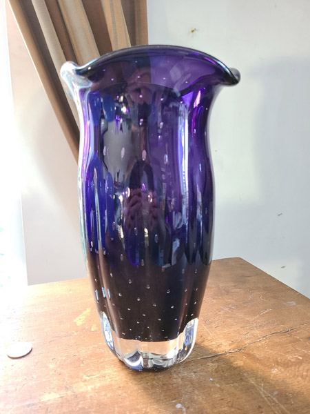 Pot en verre soufflé bleu foncé ou violet