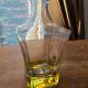 Décanteur à whisky en verre épais fond jaune2