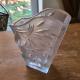 petit vase en cristal givré transparent