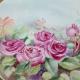 Assiette de mur en porcelaine fleurs roses et enfant3