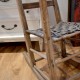 Chaise berçante antique en bois4