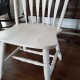 Chaises blanches d'accent style shabby chic8